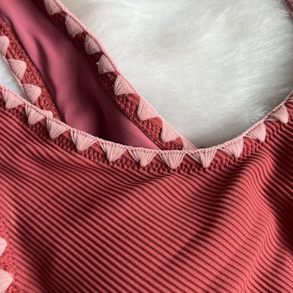 Adorable bikini top from Berlook! Size XS. Could be a sports bra too! - Picture 3 of 3